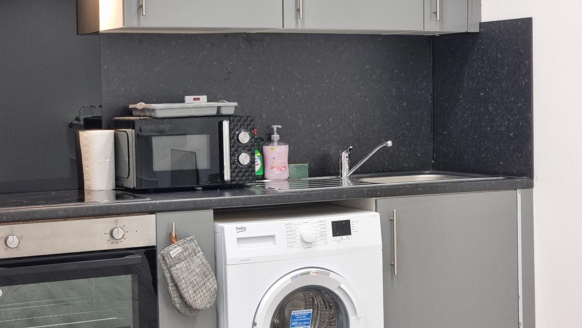 Brand New Flat Close To Turnpike Lane Tube Station Londres Exterior foto